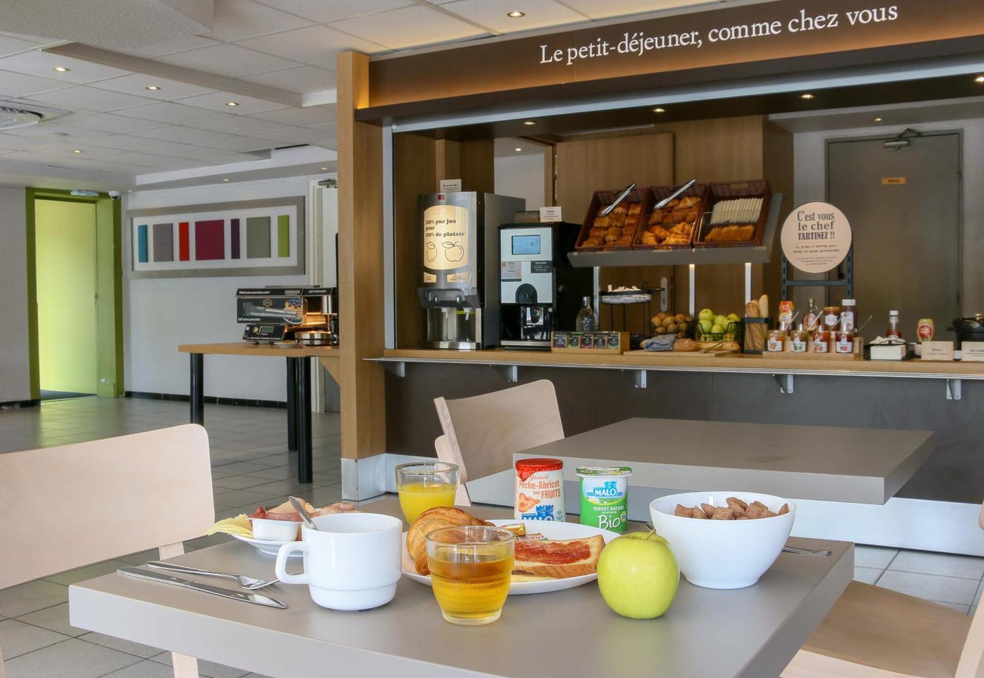 B&B Hotel Aubagne Gemenos Exterior photo